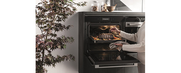 Hotpoint Multiflow Ovens are the Perfect Companion in the Kitchen